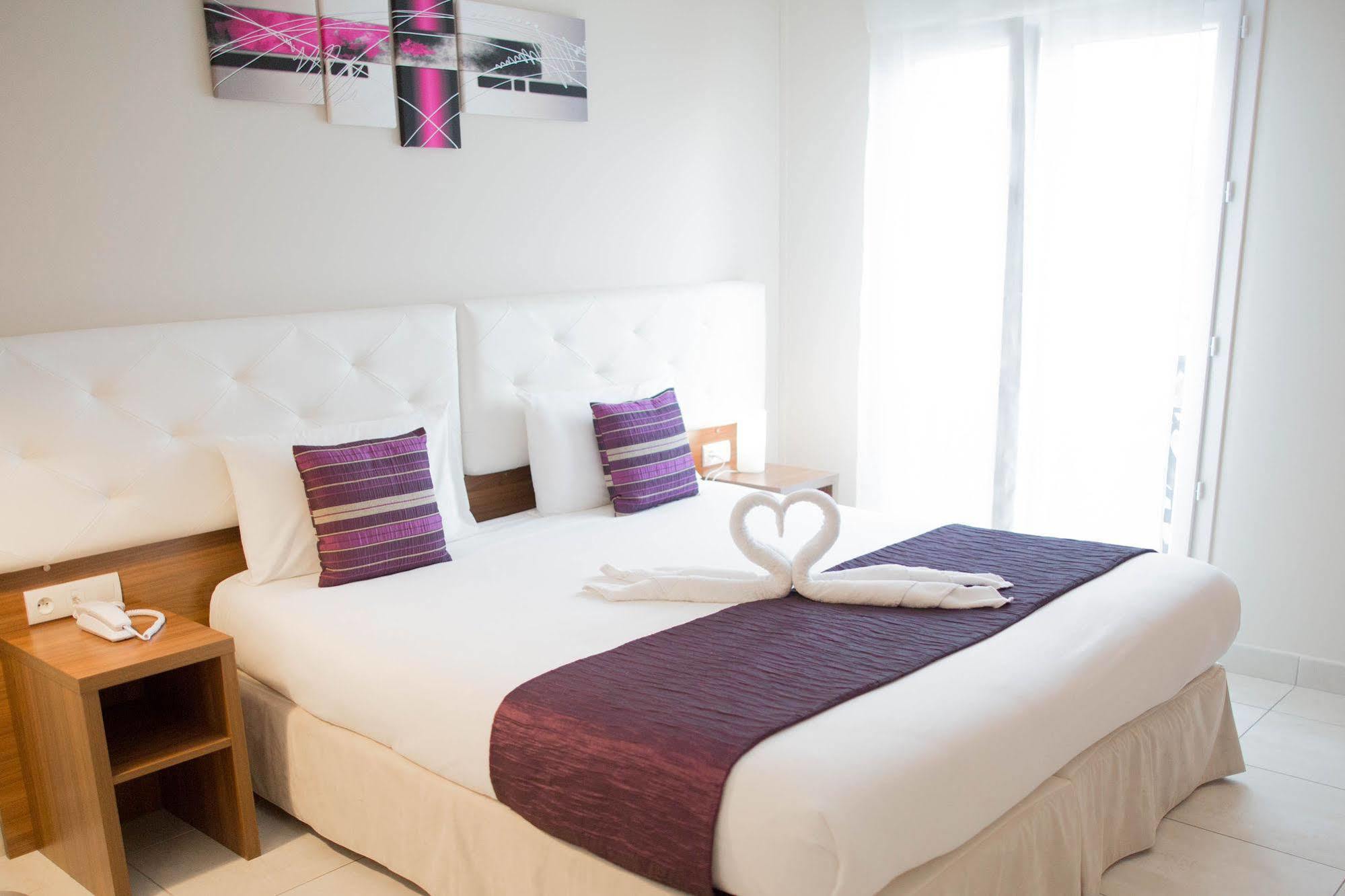 Holidays & Work Hotel Sanary-sur-Mer Exterior foto